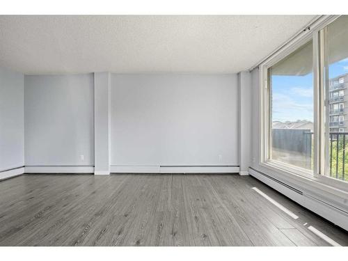 401-1236 15 Avenue Sw, Calgary, AB - Indoor Photo Showing Other Room