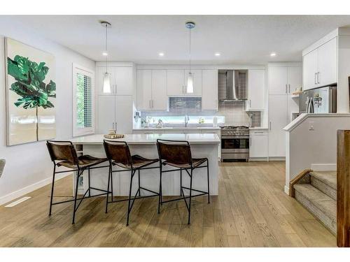 3-532 4 Avenue Ne, Calgary, AB - Indoor Photo Showing Kitchen With Upgraded Kitchen