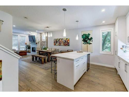 3-532 4 Avenue Ne, Calgary, AB - Indoor Photo Showing Kitchen