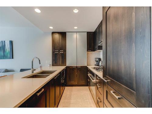 1924-222 Riverfront Avenue Sw, Calgary, AB - Indoor Photo Showing Kitchen With Double Sink With Upgraded Kitchen