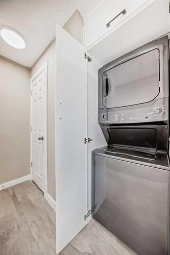 3 Whitworth Way Ne, Calgary, AB - Indoor Photo Showing Laundry Room