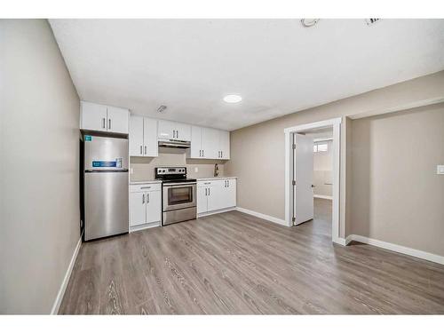 3 Whitworth Way Ne, Calgary, AB - Indoor Photo Showing Kitchen With Stainless Steel Kitchen