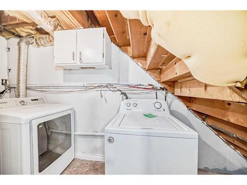 3 Whitworth Way Ne, Calgary, AB - Indoor Photo Showing Laundry Room