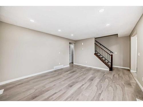 3 Whitworth Way Ne, Calgary, AB - Indoor