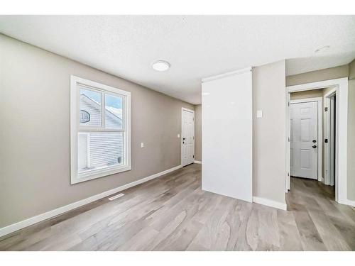 3 Whitworth Way Ne, Calgary, AB - Indoor Photo Showing Other Room