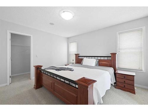 110 Valley Crest Close Nw, Calgary, AB - Indoor Photo Showing Bedroom