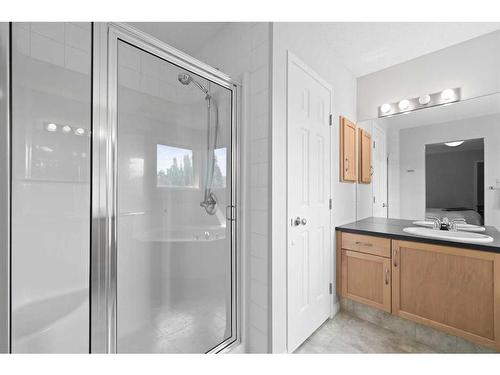 110 Valley Crest Close Nw, Calgary, AB - Indoor Photo Showing Bathroom