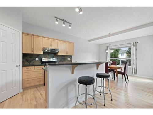 110 Valley Crest Close Nw, Calgary, AB - Indoor Photo Showing Kitchen