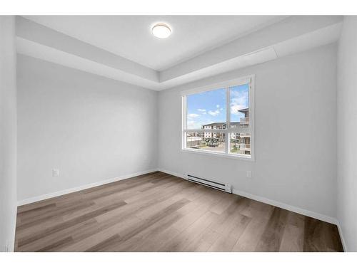 412-80 Carrington Plaza Nw, Calgary, AB - Indoor Photo Showing Other Room