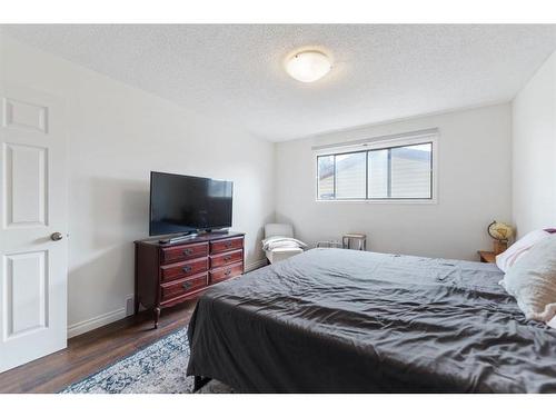 12 Beddington Rise Ne, Calgary, AB - Indoor Photo Showing Bedroom