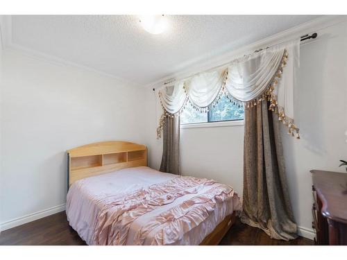 12 Beddington Rise Ne, Calgary, AB - Indoor Photo Showing Bedroom