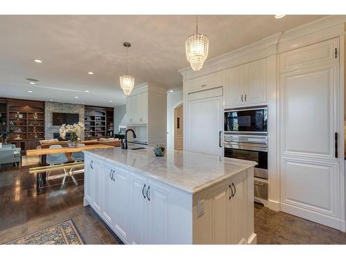 82 Aspen Cliff Close Sw, Calgary, AB - Indoor Photo Showing Kitchen