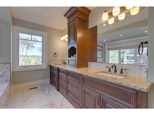 82 Aspen Cliff Close Sw, Calgary, AB - Indoor Photo Showing Bathroom