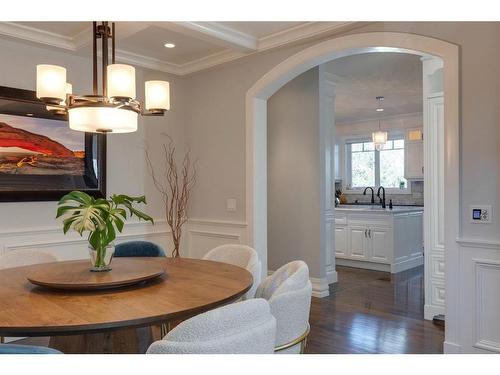 82 Aspen Cliff Close Sw, Calgary, AB - Indoor Photo Showing Dining Room