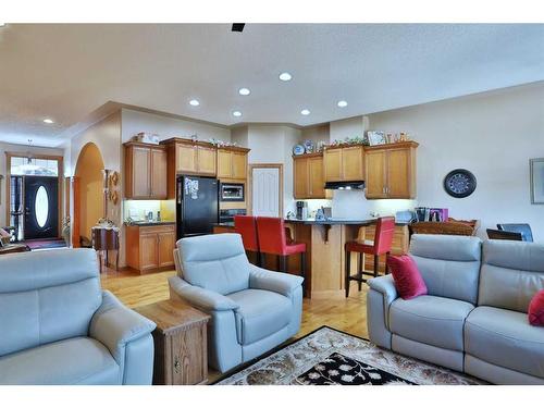 12 Arbour Crest Mount Nw, Calgary, AB - Indoor Photo Showing Living Room