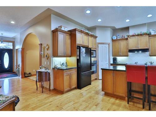 12 Arbour Crest Mount Nw, Calgary, AB - Indoor Photo Showing Kitchen