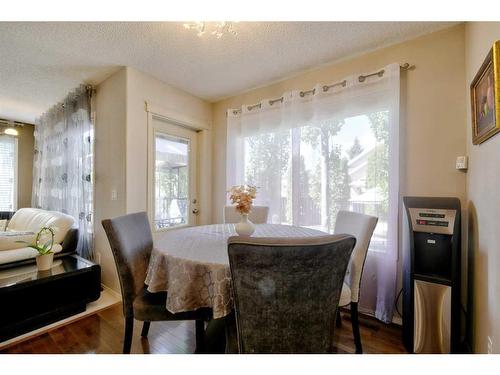 199 Chapman Circle Se, Calgary, AB - Indoor Photo Showing Dining Room