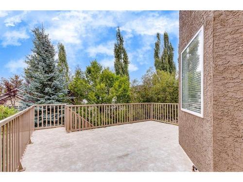 117 Evergreen Way Sw, Calgary, AB - Outdoor