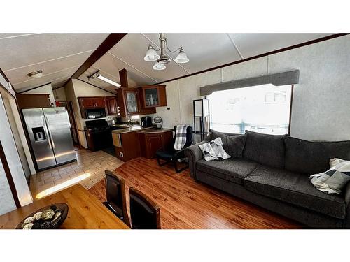 3030-35468 Range Road 30, Rural Red Deer County, AB - Indoor Photo Showing Living Room