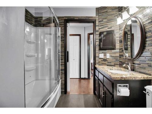 228 Sheep River Lane, Okotoks, AB - Indoor Photo Showing Bathroom