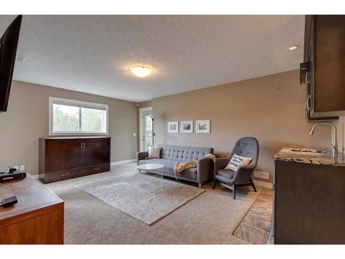 61 Rockford Road Nw, Calgary, AB - Indoor