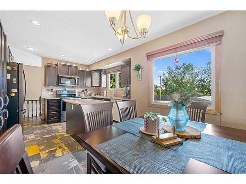 4624 Namaka Crescent Nw, Calgary, AB - Indoor Photo Showing Dining Room