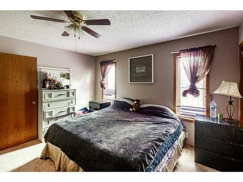 219 10 Avenue Ne, Sundre, AB - Indoor Photo Showing Bedroom