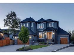 107 Mystic Ridge Park SW Calgary, AB T3H 3W1