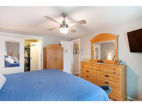 810 Brentwood Crescent, Strathmore, AB - Indoor Photo Showing Bedroom