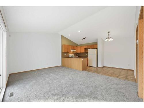 603 Country Village Cape Ne, Calgary, AB - Indoor Photo Showing Kitchen