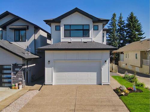 530 30 Avenue Ne, Calgary, AB - Outdoor