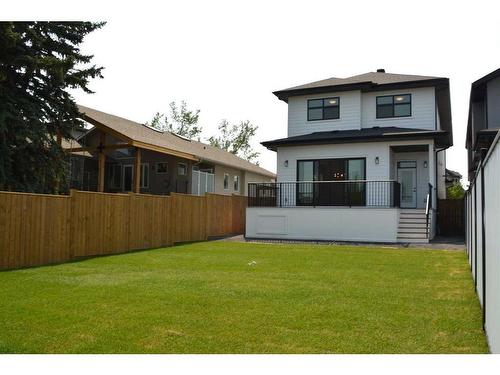 530 30 Avenue Ne, Calgary, AB - Outdoor With Deck Patio Veranda