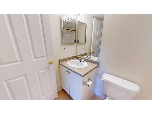 312-4000 Somervale Court Sw, Calgary, AB - Indoor Photo Showing Bathroom