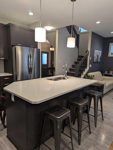 40 Northlander Road West, Lethbridge, AB - Indoor Photo Showing Kitchen With Double Sink With Upgraded Kitchen