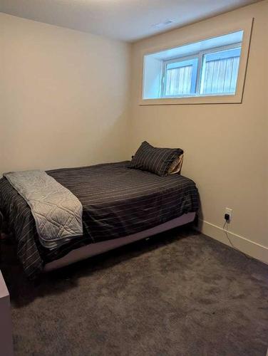 40 Northlander Road West, Lethbridge, AB - Indoor Photo Showing Bedroom