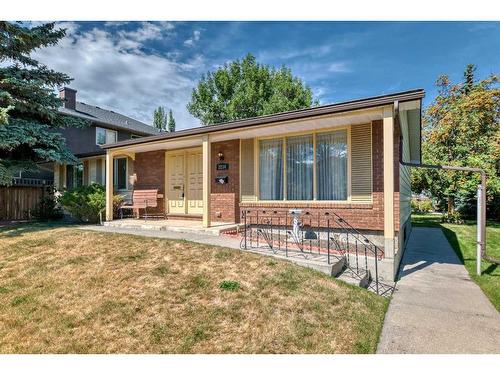 2234 7 Avenue Nw, Calgary, AB - Outdoor