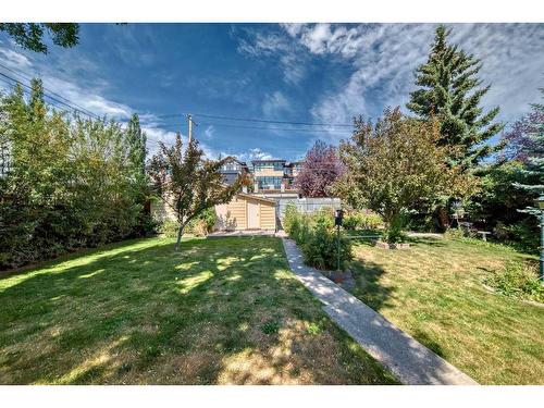 2234 7 Avenue Nw, Calgary, AB - Outdoor