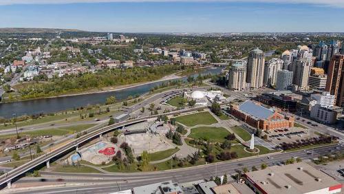 104-1315 12 Avenue Sw, Calgary, AB - Outdoor With View