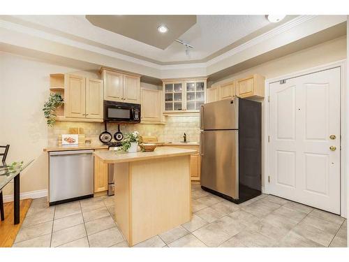 104-1315 12 Avenue Sw, Calgary, AB - Indoor Photo Showing Kitchen With Stainless Steel Kitchen