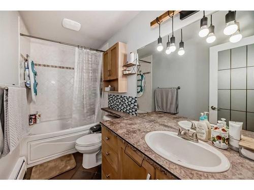 20-712 4 Street Ne, Calgary, AB - Indoor Photo Showing Bathroom