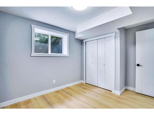 1615 Rouleau Crescent Se, Calgary, AB - Indoor Photo Showing Other Room