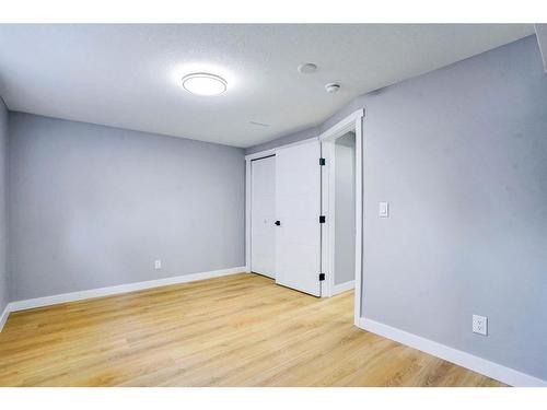 1615 Rouleau Crescent Se, Calgary, AB - Indoor Photo Showing Other Room