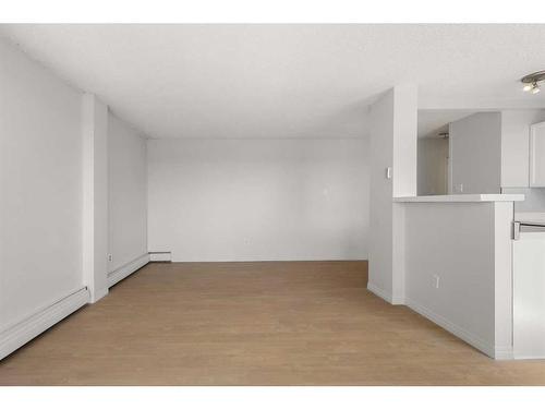 603-1236 15 Avenue Sw, Calgary, AB - Indoor Photo Showing Other Room