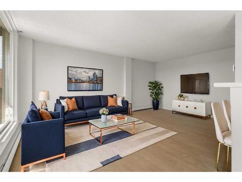 603-1236 15 Avenue Sw, Calgary, AB - Indoor Photo Showing Living Room