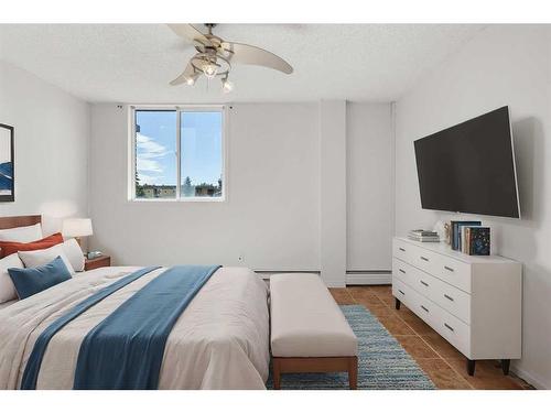 603-1236 15 Avenue Sw, Calgary, AB - Indoor Photo Showing Bedroom