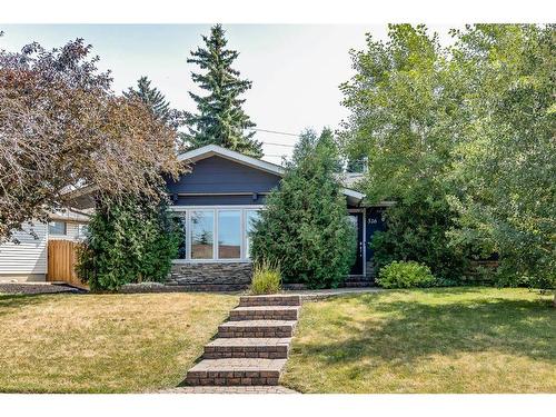 516 Willacy Drive Se, Calgary, AB - Outdoor