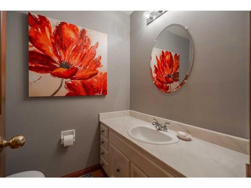 1511 Varsity Estates Drive Nw, Calgary, AB - Indoor Photo Showing Bathroom