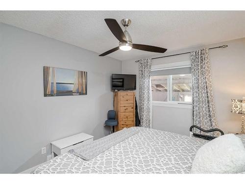 164 Falchurch Road Ne, Calgary, AB - Indoor Photo Showing Bedroom