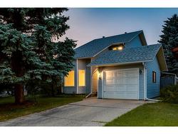 56 Woodview Court SW Calgary, AB T2W 4X4