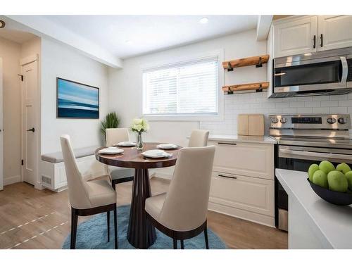 63-740 Bracewood Drive Sw, Calgary, AB - Indoor Photo Showing Dining Room